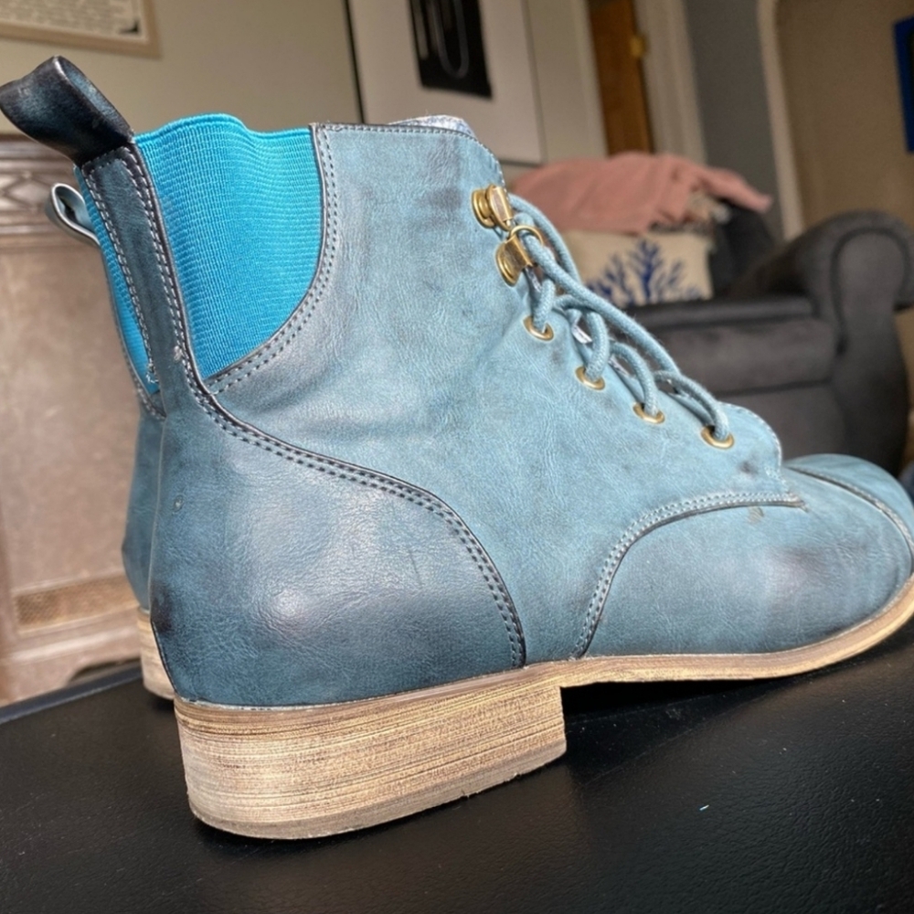 Blue Lace Up boots sz 8.5 - Picture 7 of 7